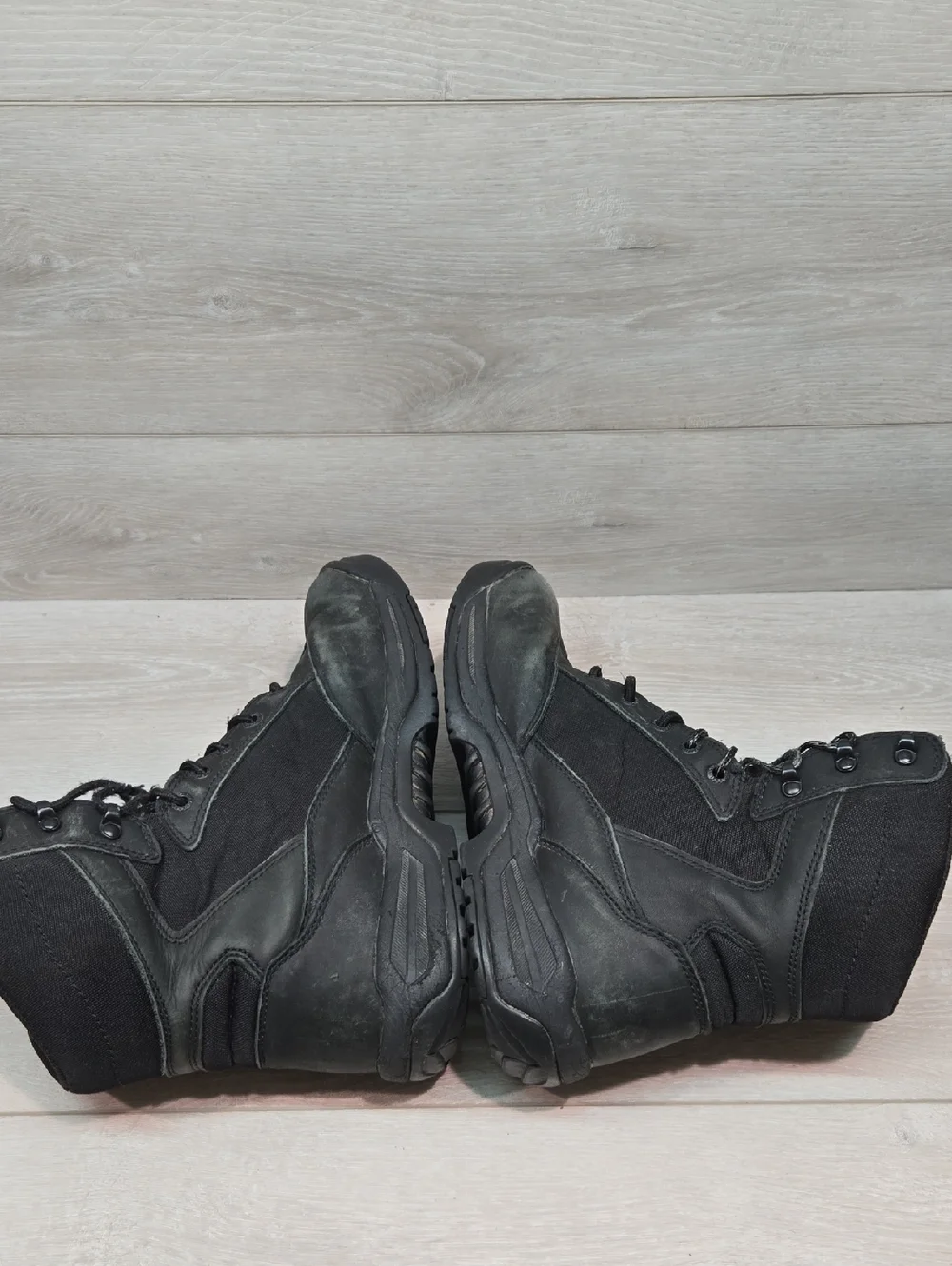 Cabelas Men's 81-8561 Black Tactical Lace-Up Boots Sneakers High Top Shoes 9.5D